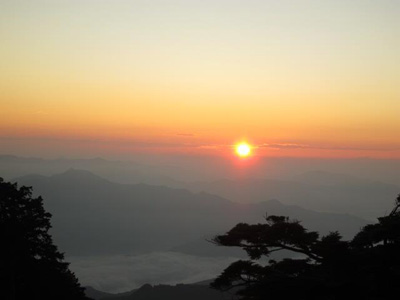 大峯山の朝日